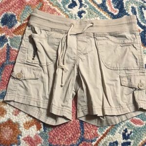 Union Bay cargo stretch shorts